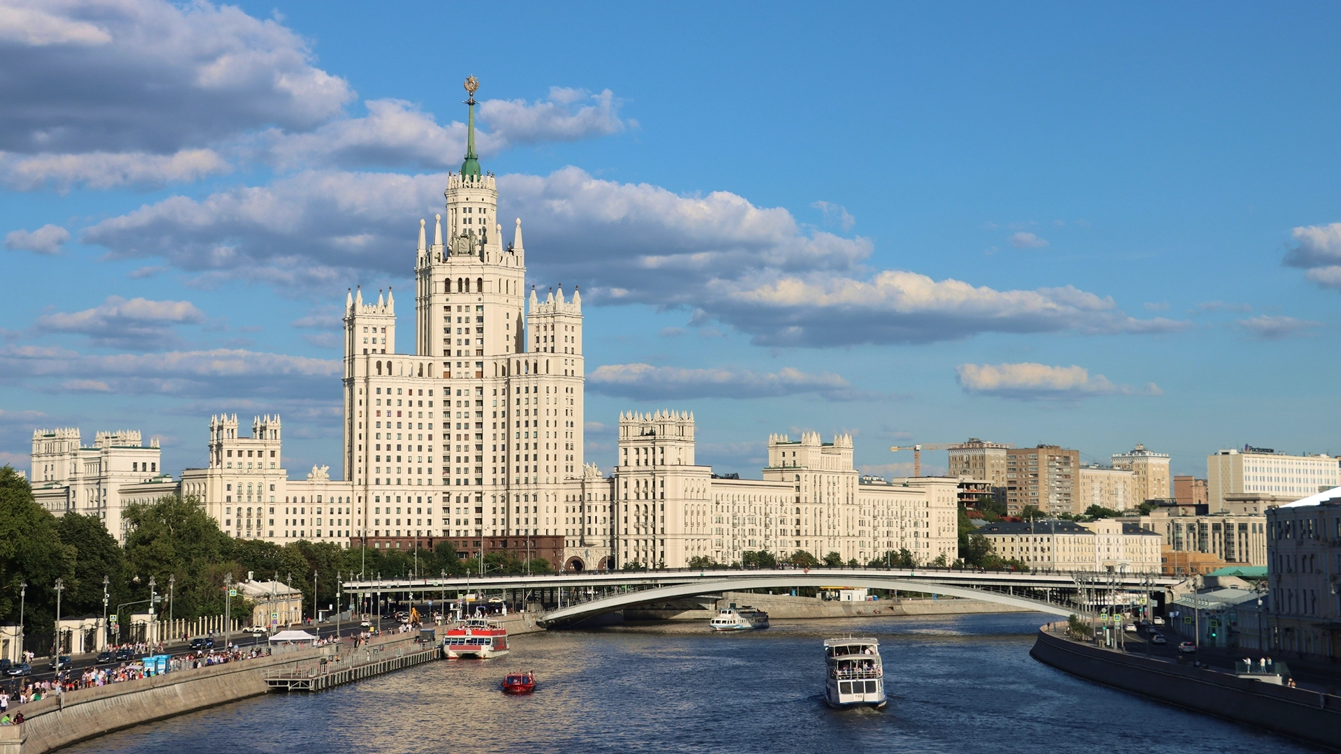 Где жили главные архитекторы Москвы- 7 знаковых зданий обложка