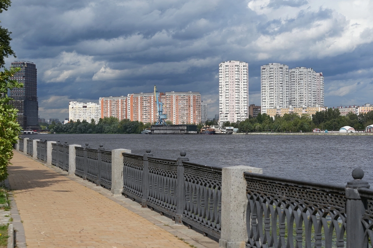 город на реке 2