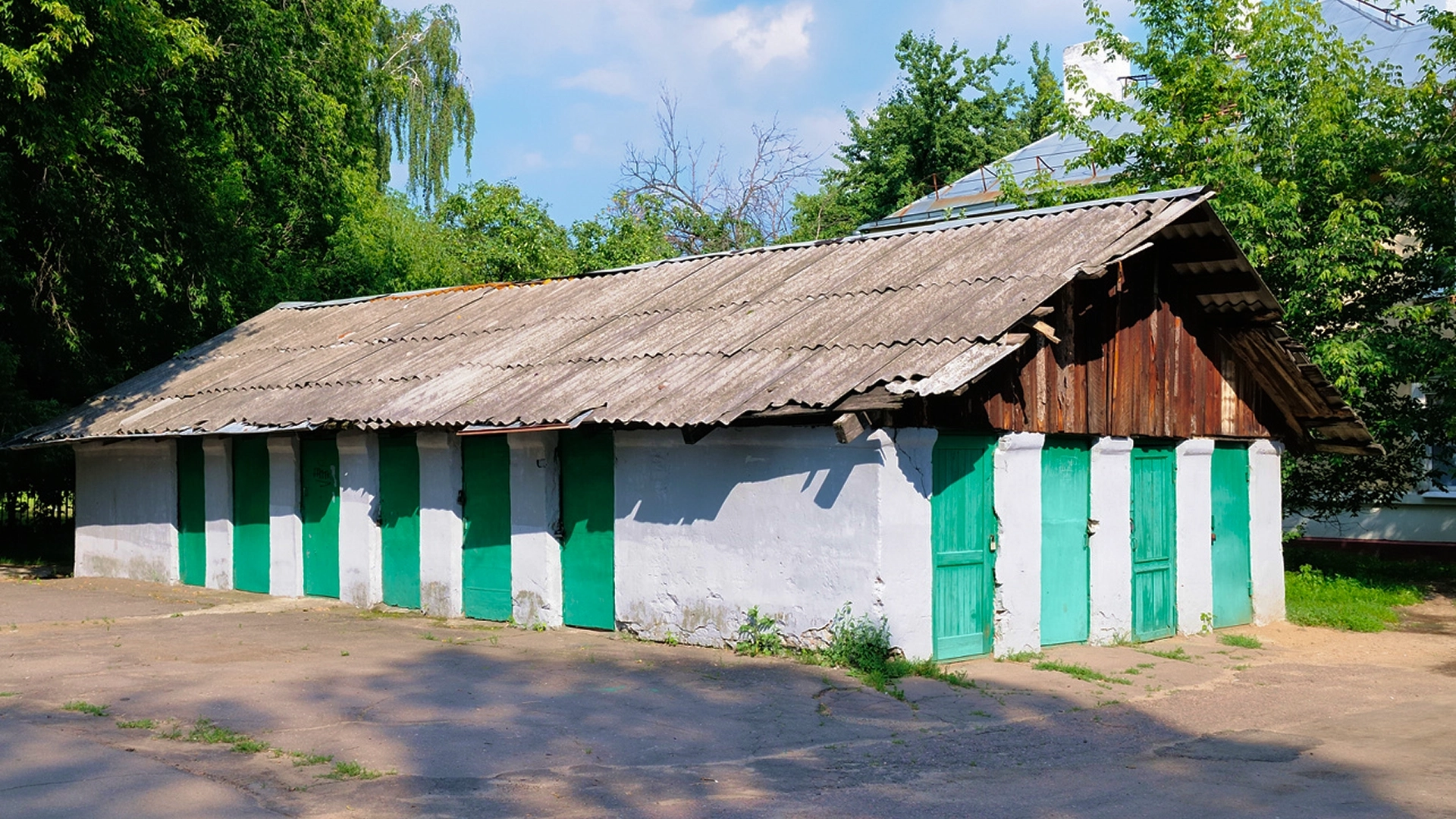 Коммунальные сараи
