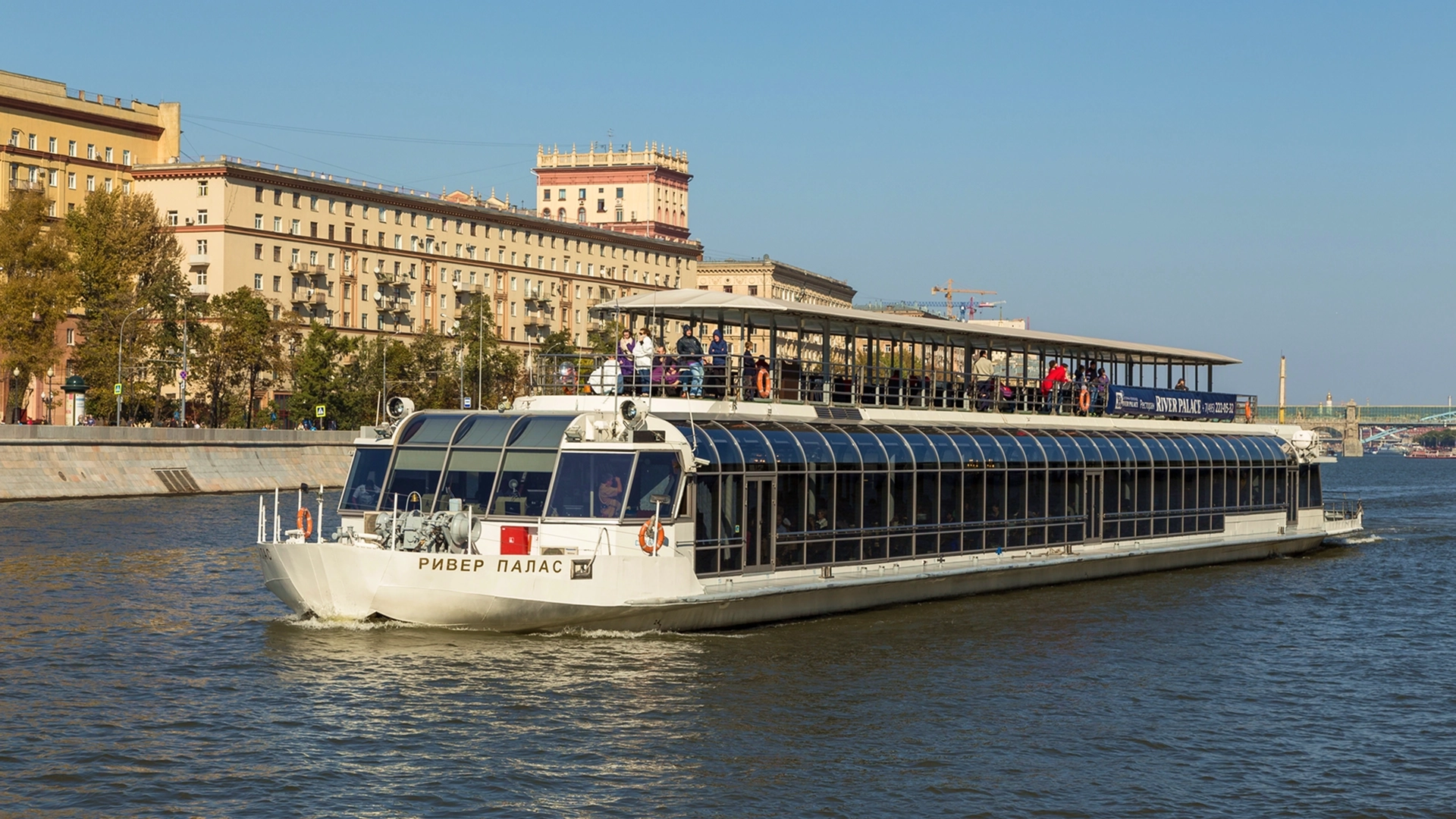 Панорамный теплоход River Palace