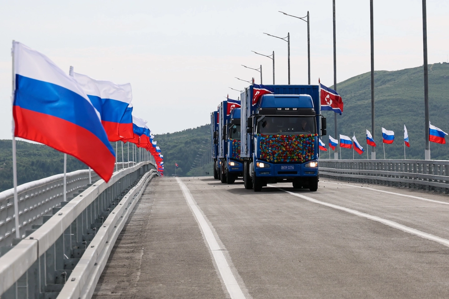 Мост между Россией и КНДР