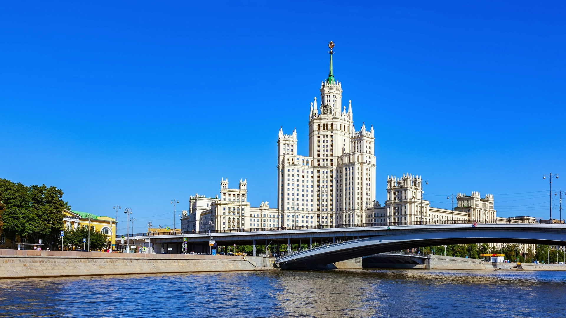 вид Москвы с воды
